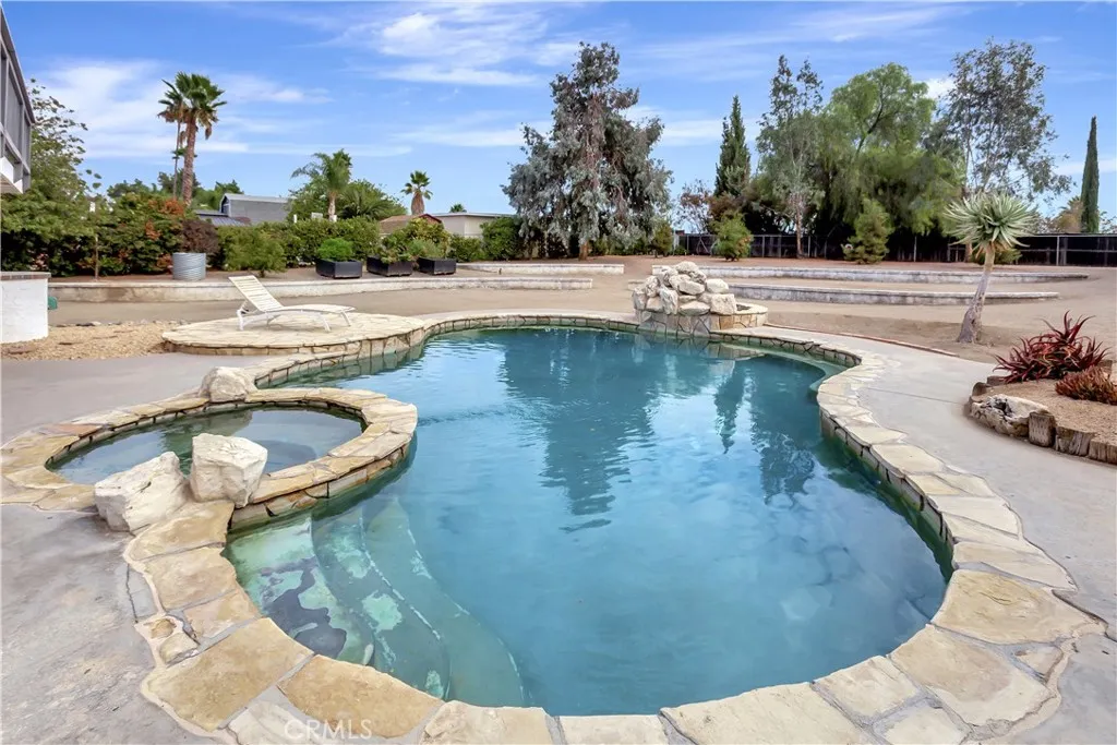 22041 Windtree, Wildomar, California 92595 home-pic-15